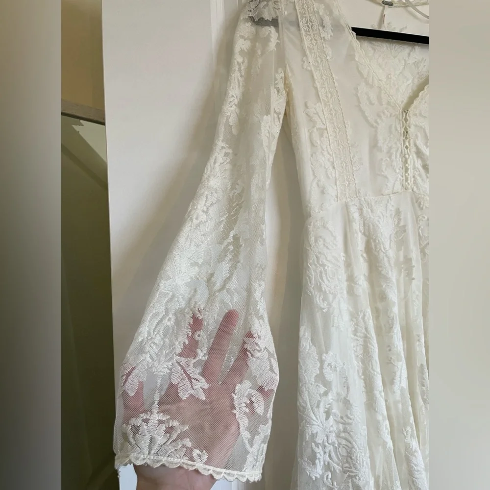 Free People Long Sleeve Lace Dress in White - Picture 6 of 14